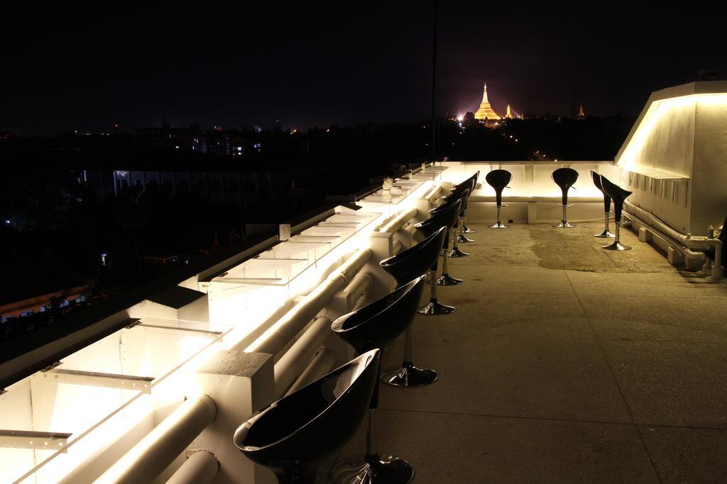 Alfa Hotel Yangon Exterior foto