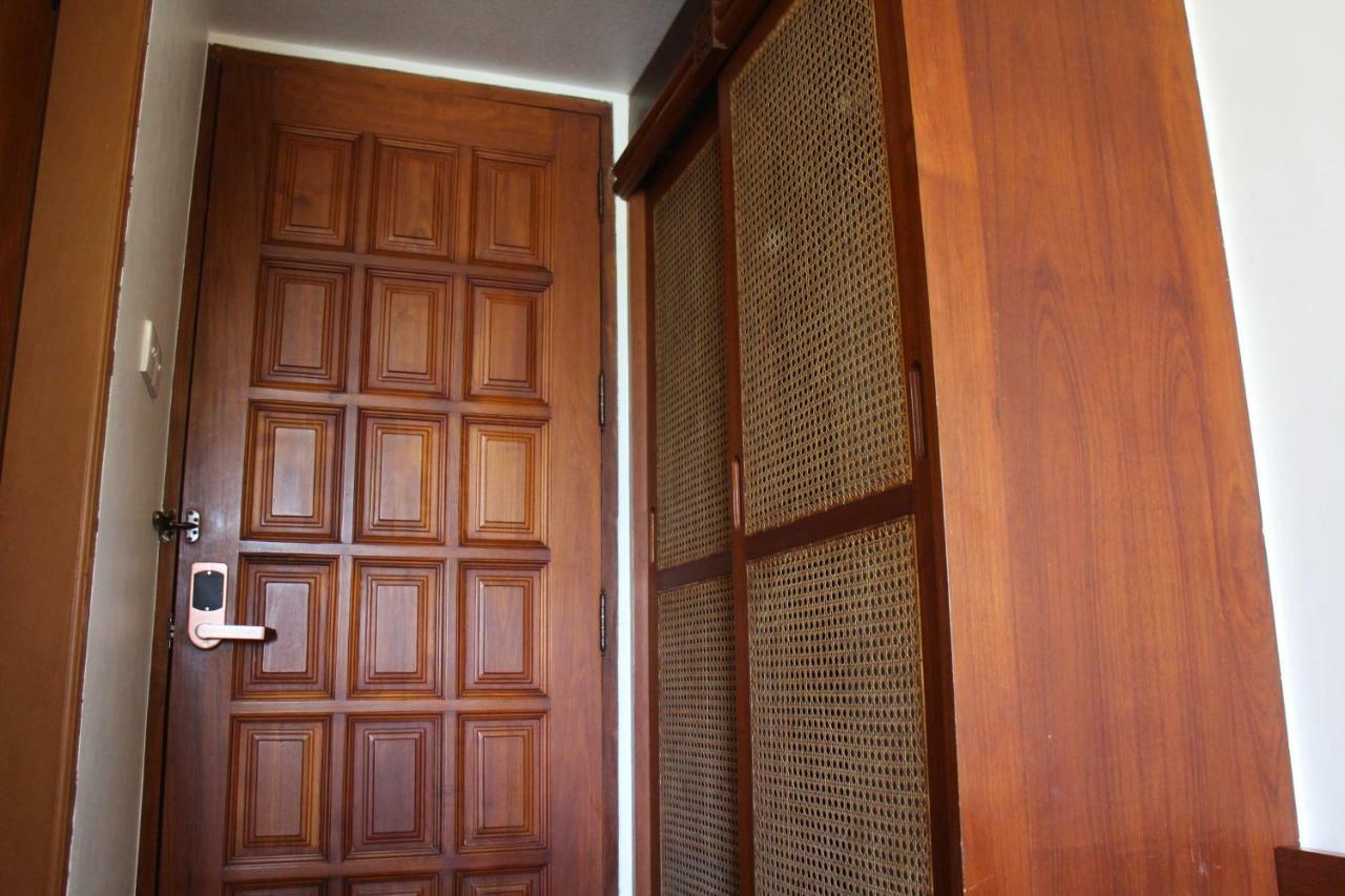 Alfa Hotel Yangon Exterior foto