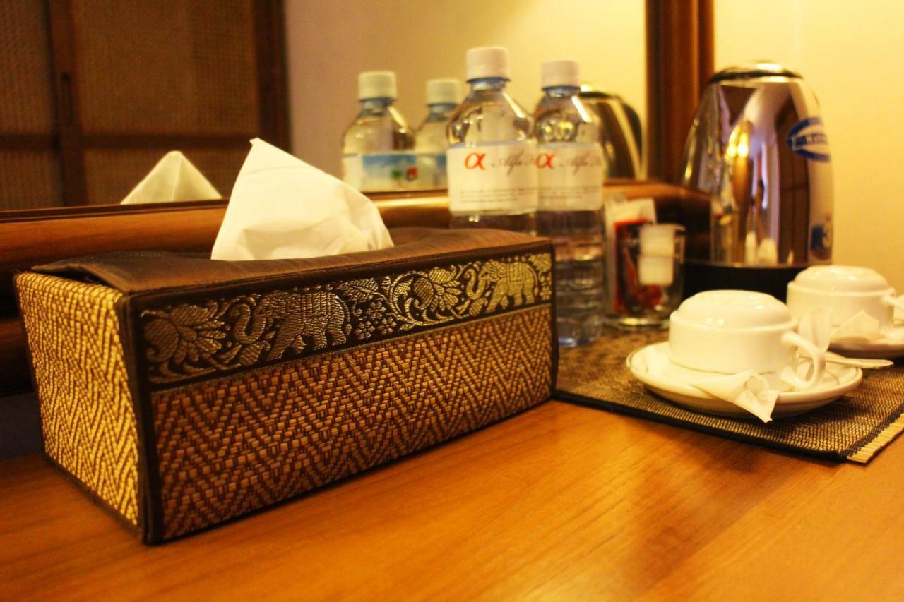 Alfa Hotel Yangon Exterior foto